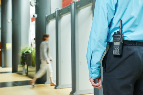 CCTV vs Security Guards Which Is the Better Choice for Your Business